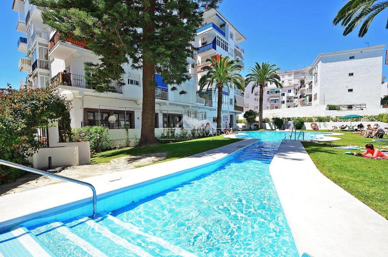 Bright Central Apartment Nerja Extérieur photo
